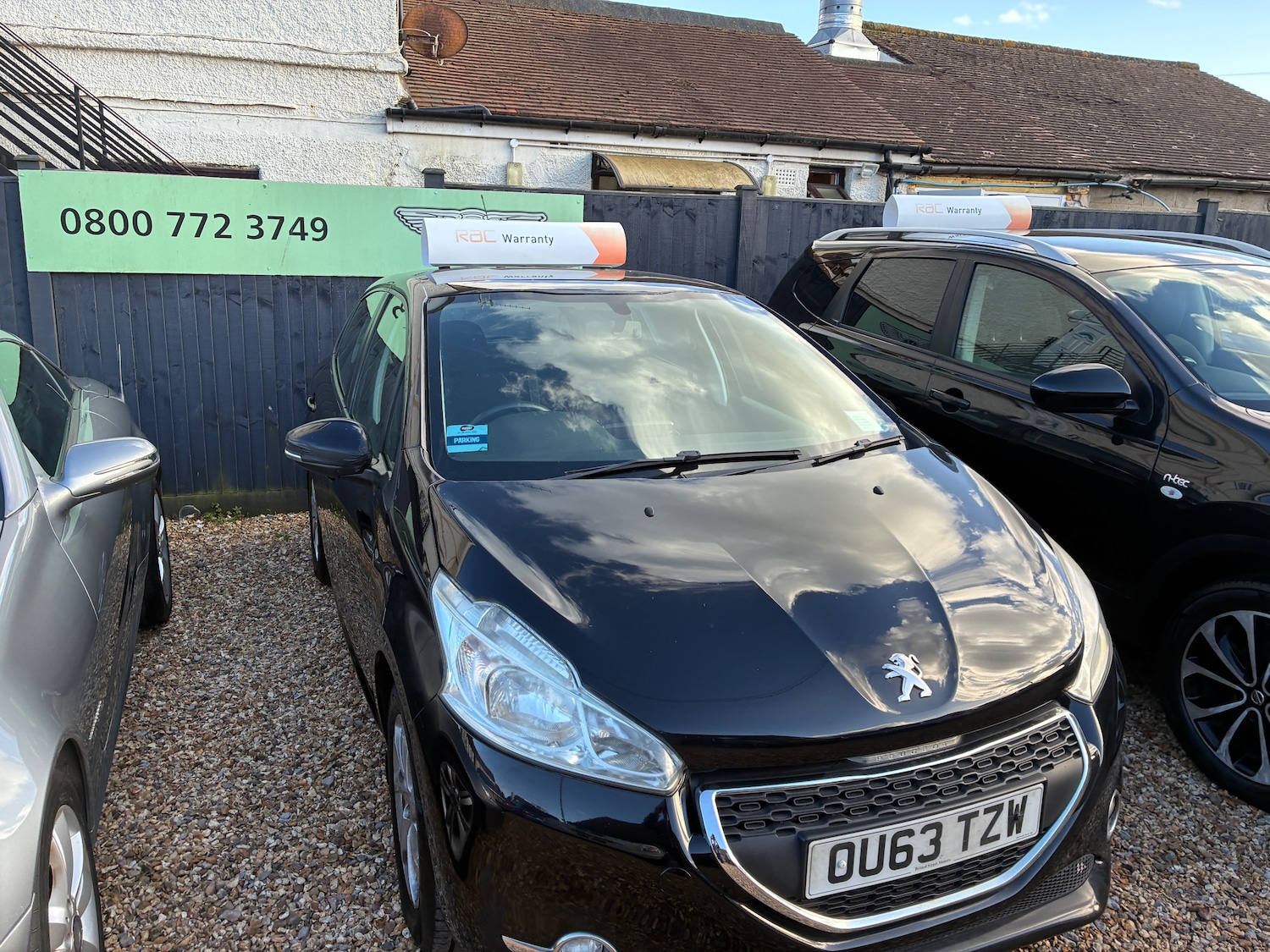 Used Peugeot 208 2013 for sale - 77896374: Photo 3