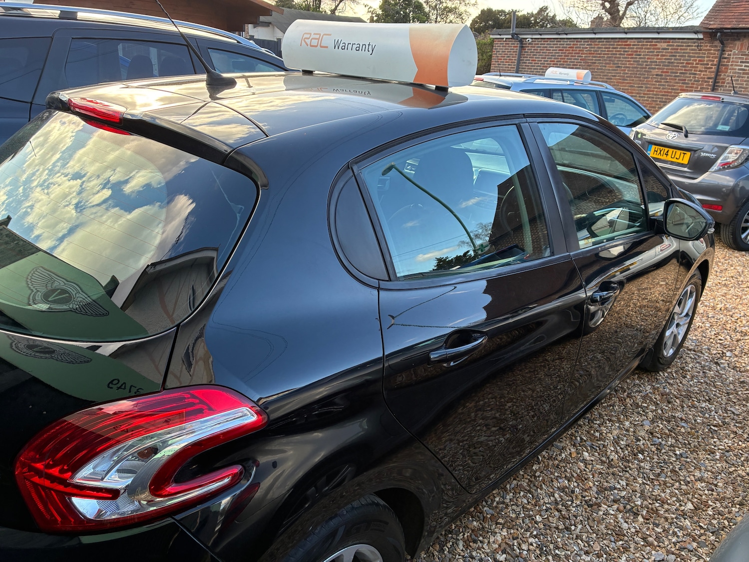 Used Peugeot 208 2013 for sale - 77896374: Photo 6