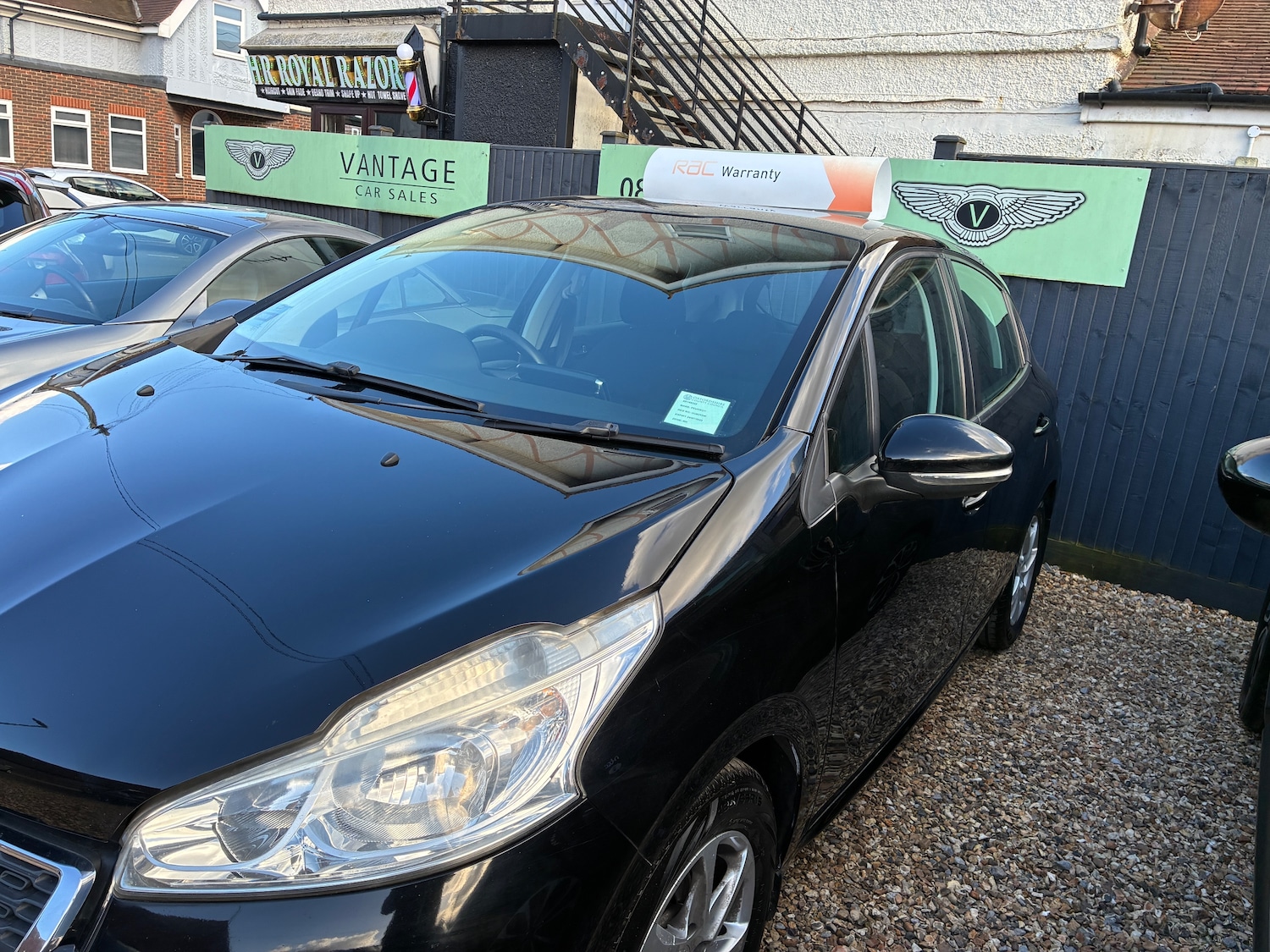 Used Peugeot 208 2013 for sale - 77896374: Photo 8