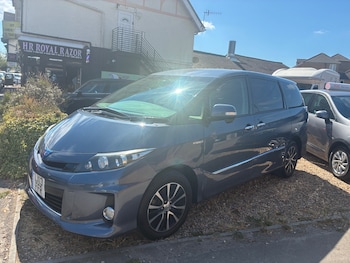 Used Toyota Estima 2013 for sale - 79570645: Photo
