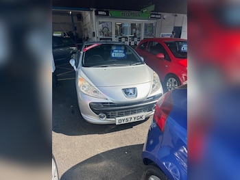 Peugeot - 207