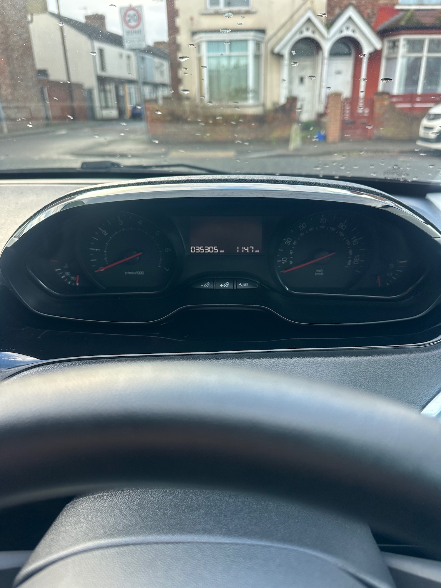 Used Peugeot 208 2015 for sale - 76845639: Photo 8