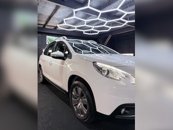 Used Peugeot 2008 2017 for sale - 78297667: Photo