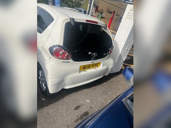 Used Toyota AYGO 2011 for sale - 76056187: Photo 4