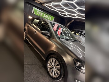 Used Volkswagen Polo 2011 for sale - 78339940: Photo