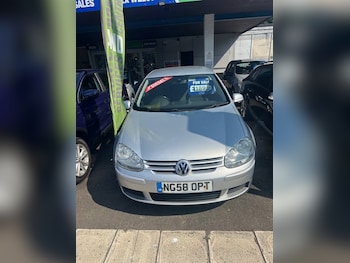 Volkswagen - Golf
