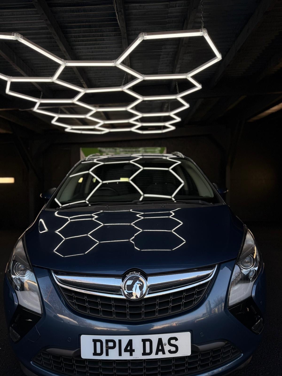 Used Vauxhall Zafira 2015 for sale - 77235638: Photo 3