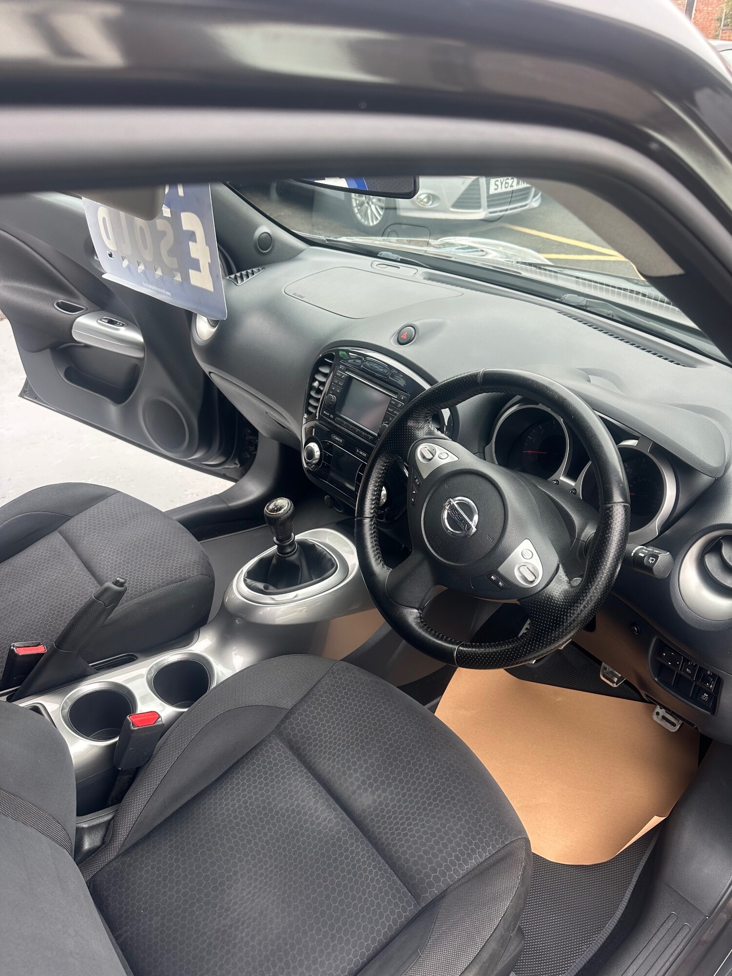 Used Nissan Juke 2011 for sale - 76170830: Photo 5