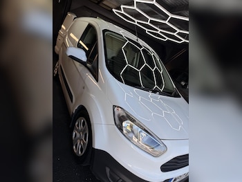 Used Ford Transit Courier 2017 for sale - 78438825: Photo