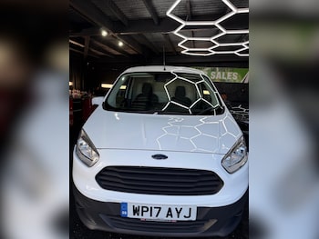 Used Ford Transit Courier 2017 for sale - 78438825: Photo