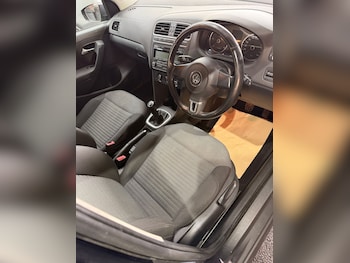 Used Volkswagen Polo 2011 for sale - 78313474: Photo