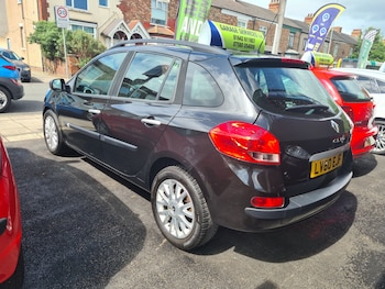 Used Renault Clio 2010 for sale - 75221534: Photo