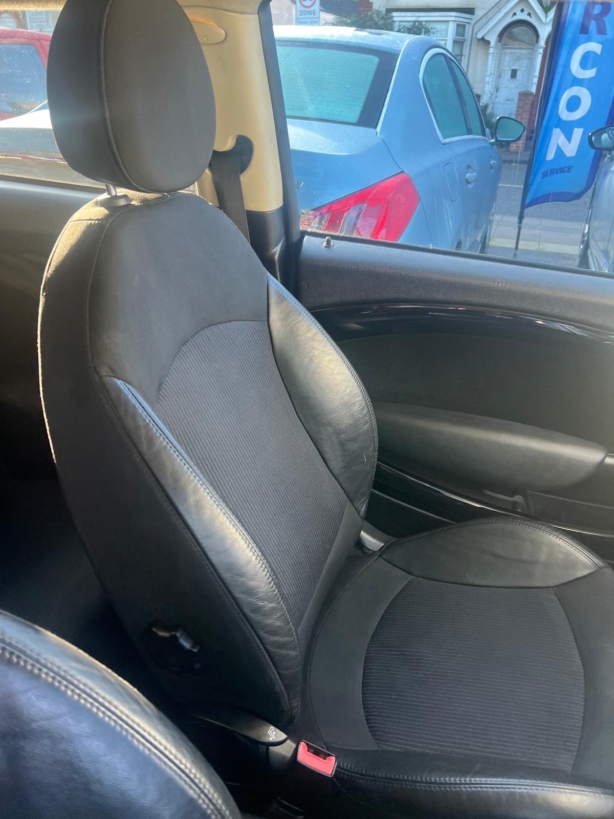 Used MINI Hatch 2012 for sale - 76845307: Photo 8