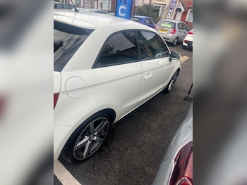 Used Audi A1 2011 for sale - 75903618: Photo
