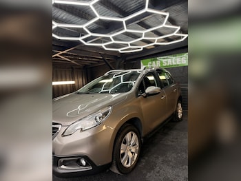 Used Peugeot 2008 2016 for sale - 77045684: Photo