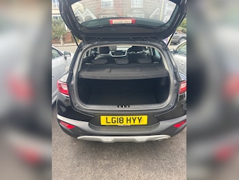 Used Kia Stonic 2018 for sale - 76076121: Photo 4