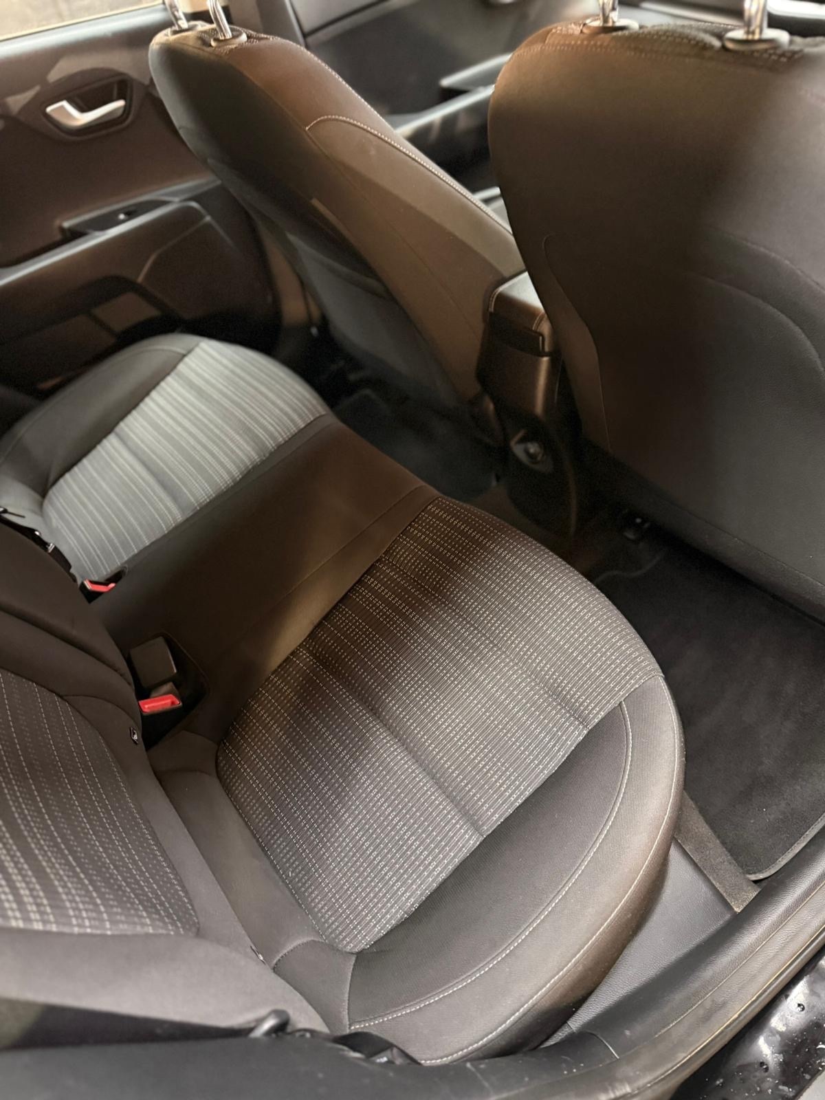 Used Kia Stonic 2018 for sale - 76076121: Photo 7