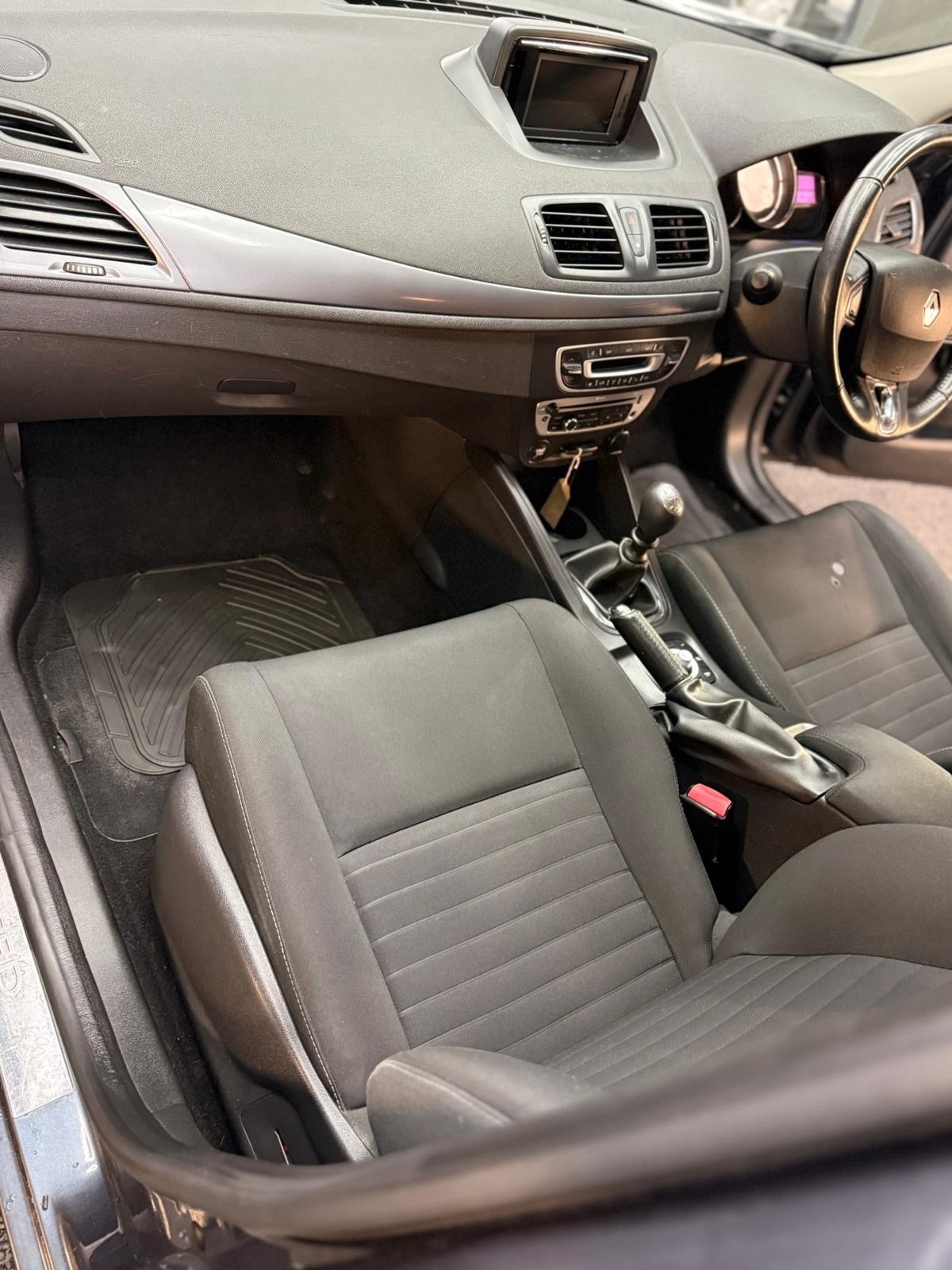 Used Renault Megane 2015 for sale - 77065920: Photo 6