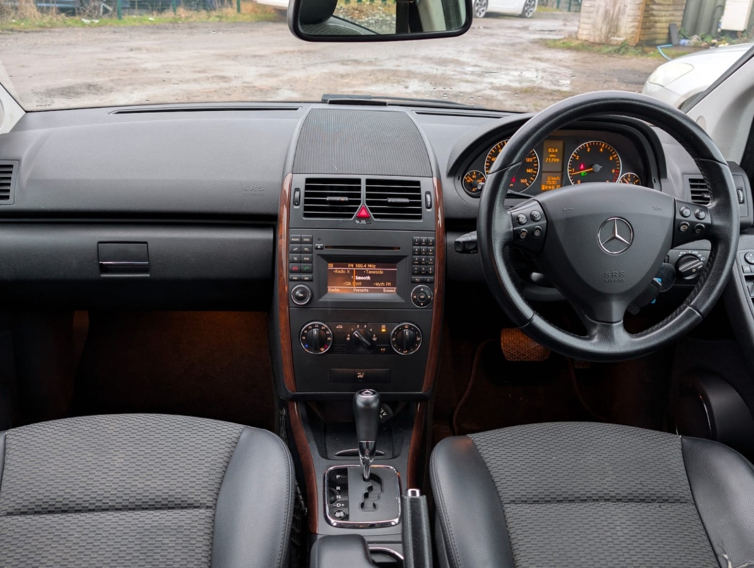 Used Mercedes-Benz A-Class 2011 for sale - 77129617: Photo 6