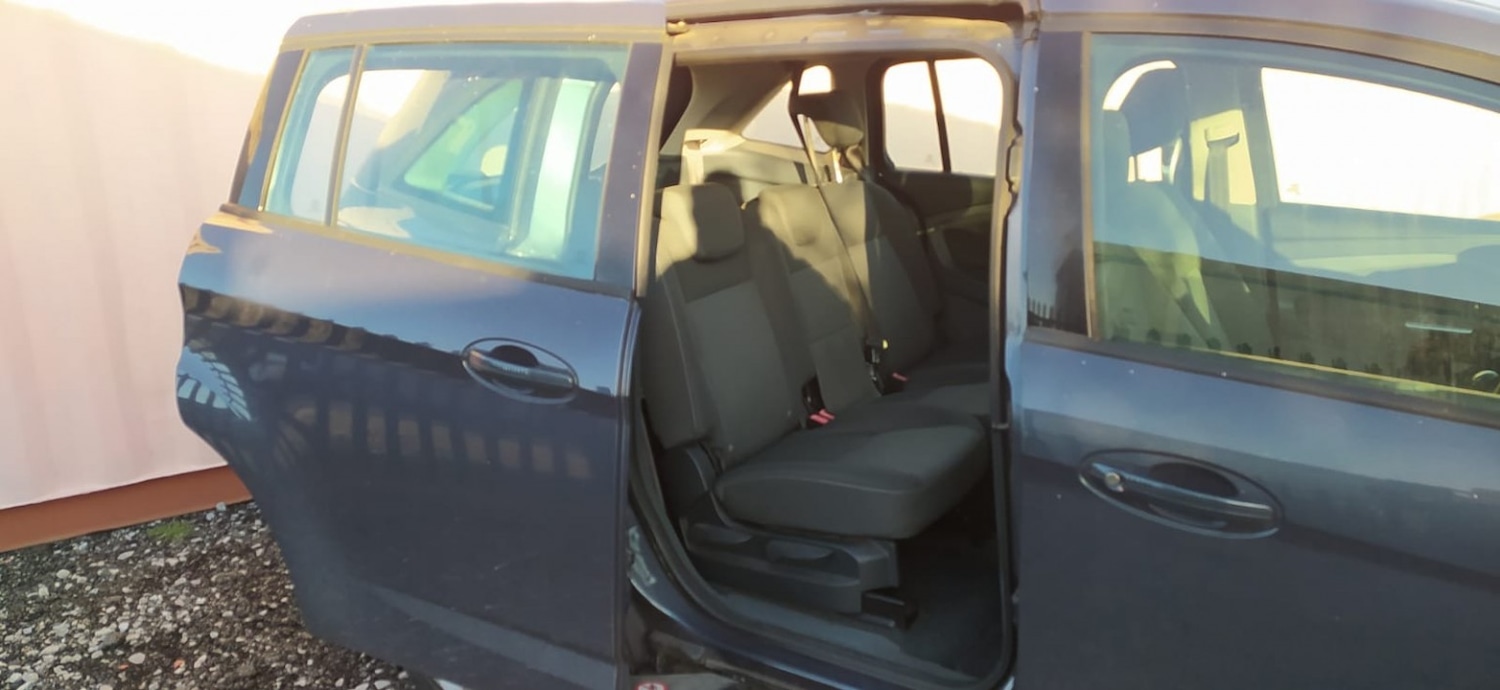 Used Ford Grand C-Max 2012 for sale - 76769464: Photo 4