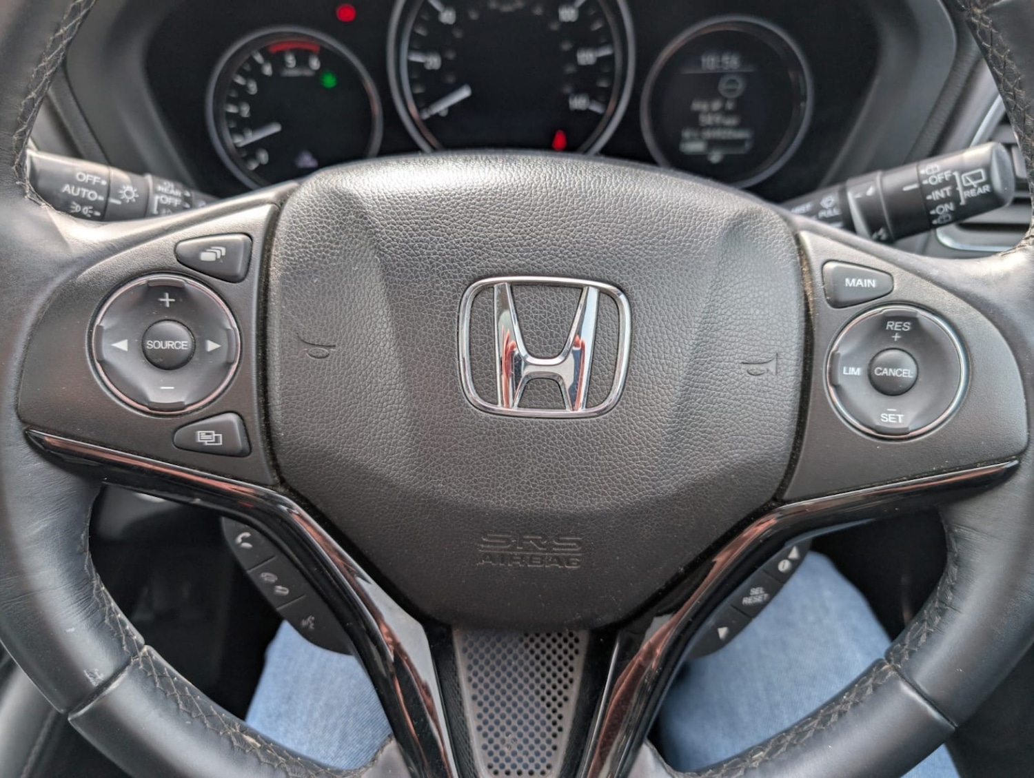 Used Honda HR-V 2017 for sale - 78201984: Photo 17