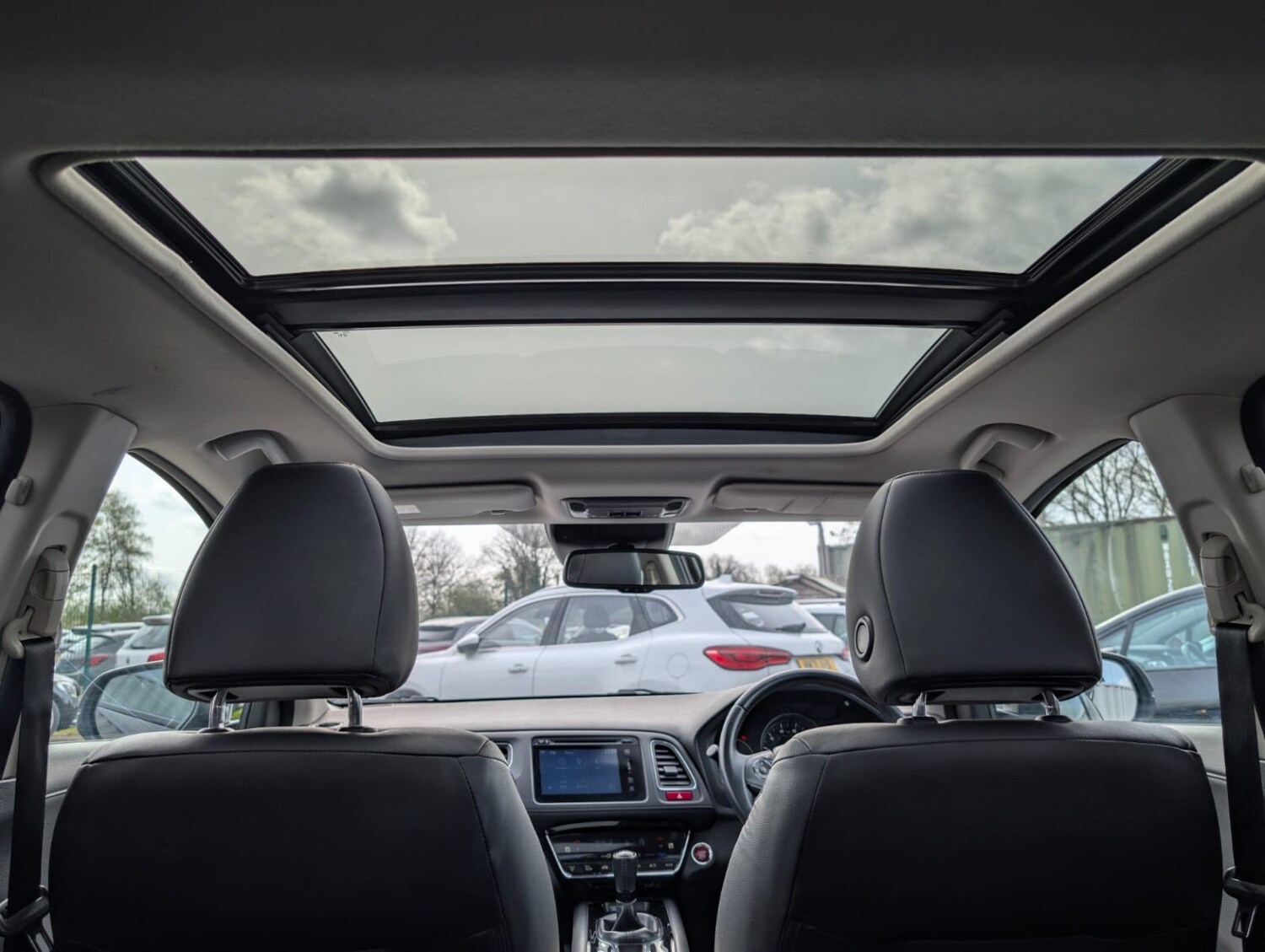 Used Honda HR-V 2017 for sale - 78201984: Photo 39