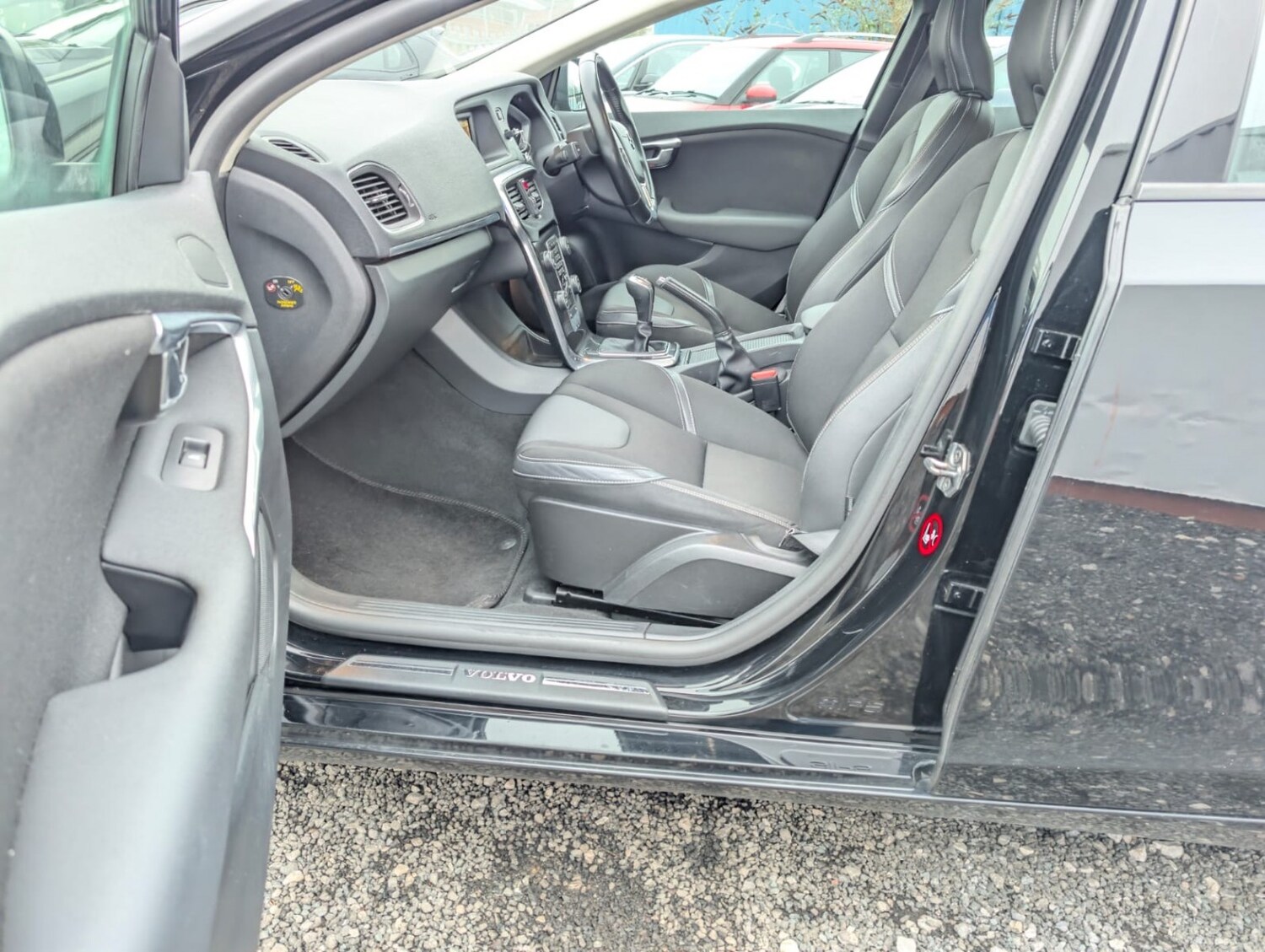 Used Volvo V40 2016 for sale - 77548316: Photo 12