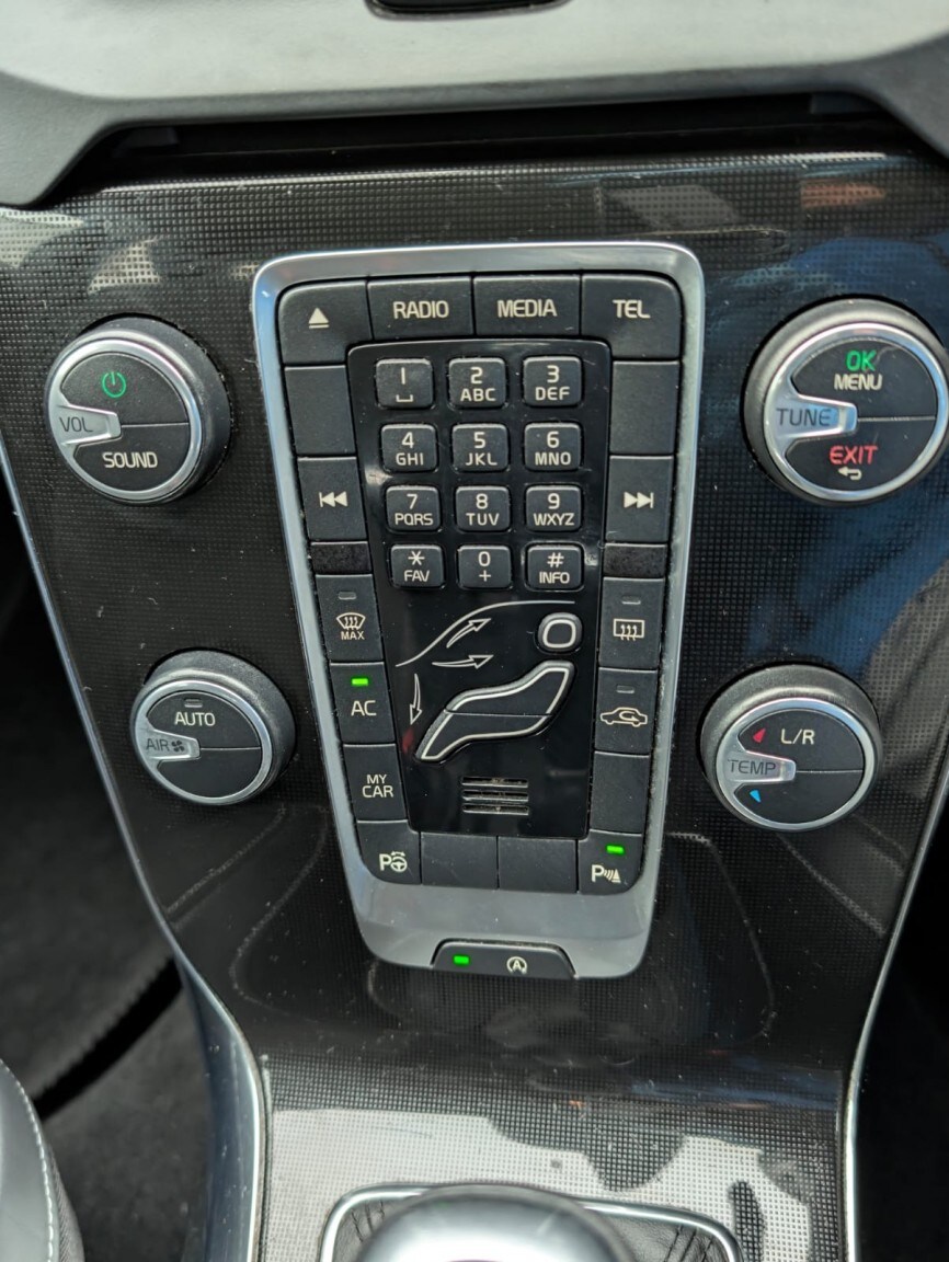 Used Volvo V40 2016 for sale - 77548316: Photo 14