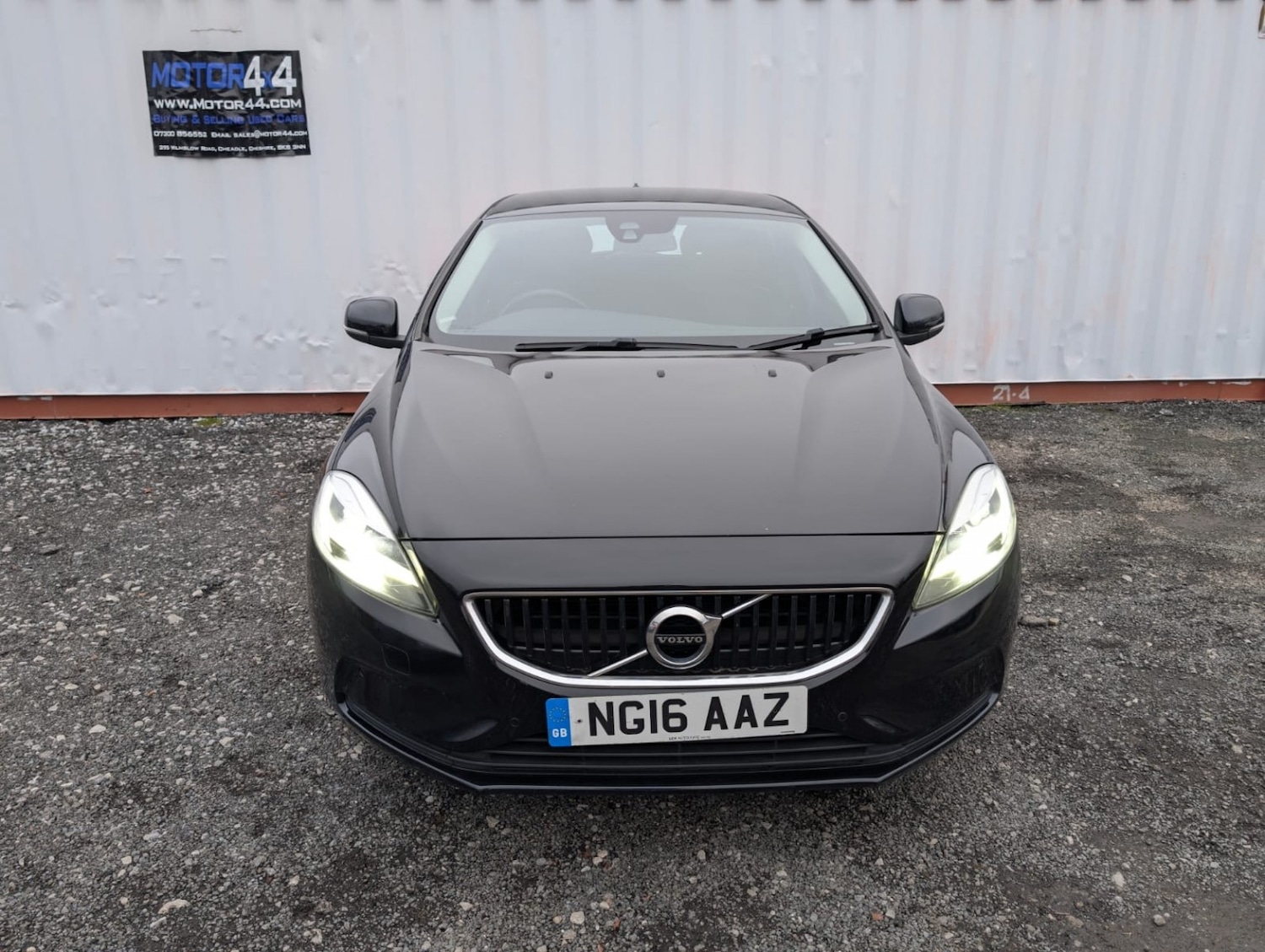 Used Volvo V40 2016 for sale - 77548316: Photo 2