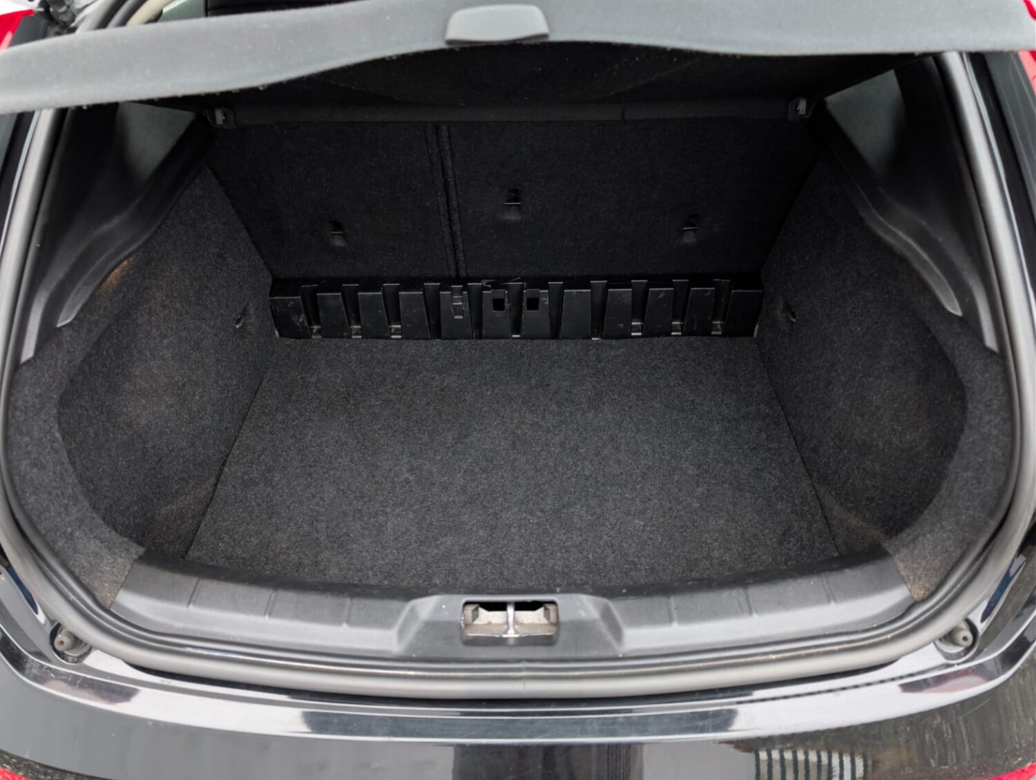 Used Volvo V40 2016 for sale - 77548316: Photo 24