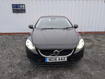 Used Volvo V40 2016 for sale - 77548316: Photo