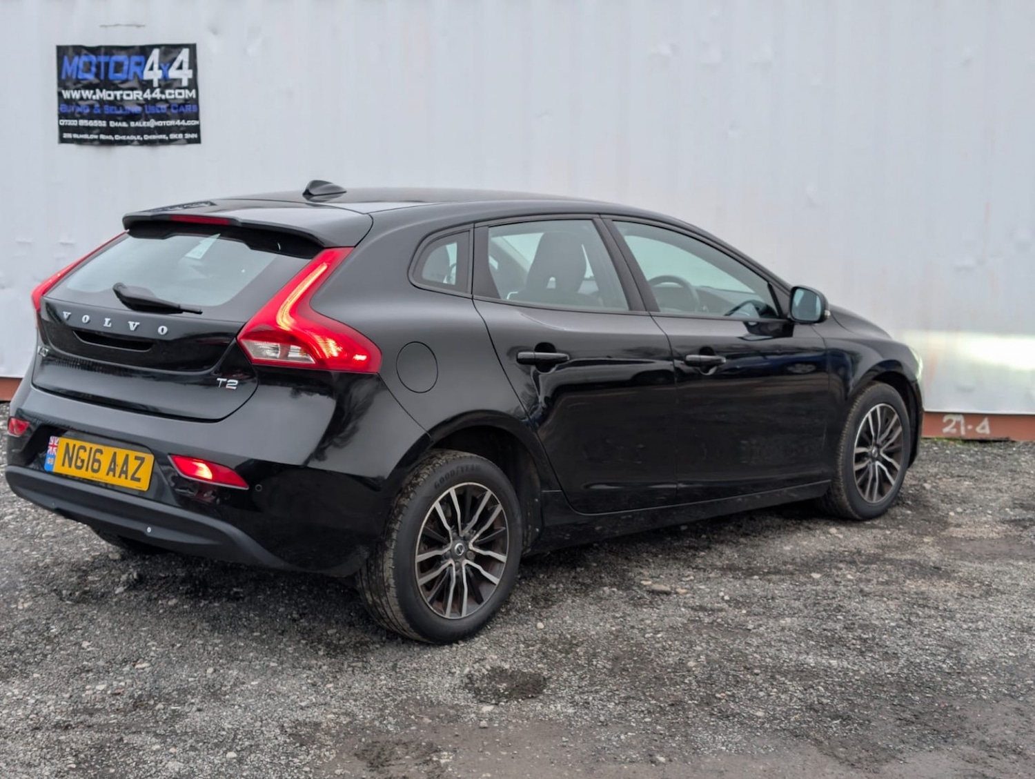 Used Volvo V40 2016 for sale - 77548316: Photo 4