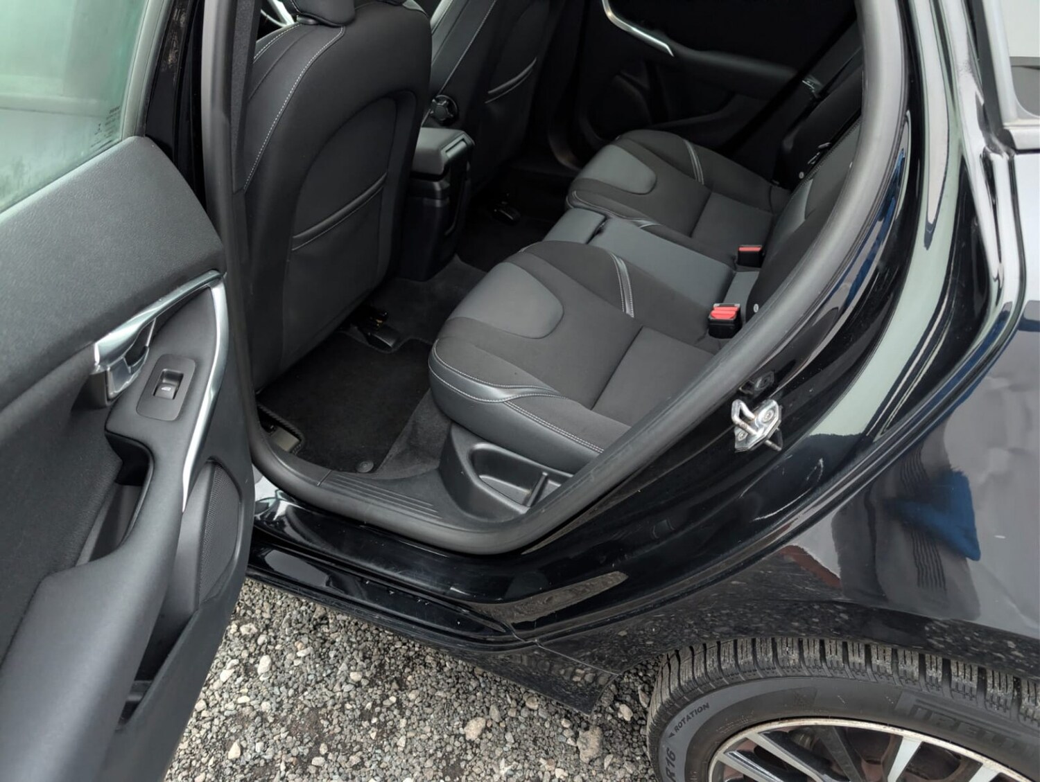 Used Volvo V40 2016 for sale - 77548316: Photo 43