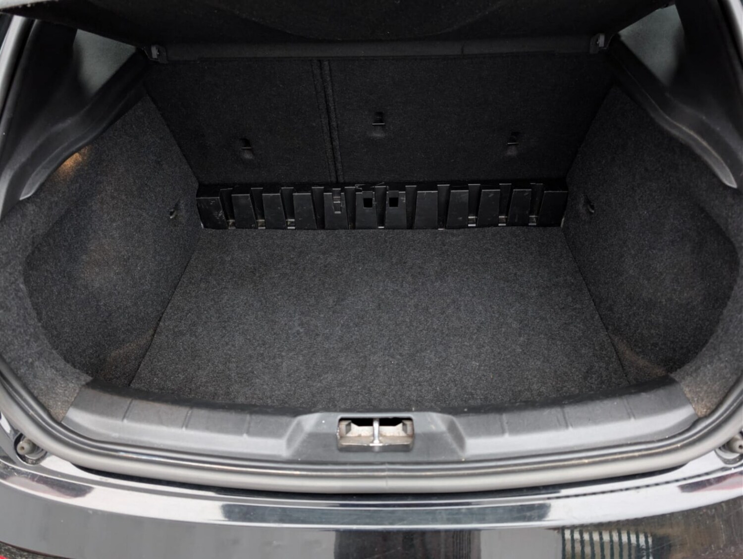 Used Volvo V40 2016 for sale - 77548316: Photo 44