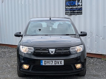 Used Dacia Sandero 2017 for sale - 79335656: Photo