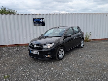 Used Dacia Sandero 2017 for sale - 79335656: Photo