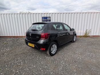 Used Dacia Sandero 2017 for sale - 79335656: Photo