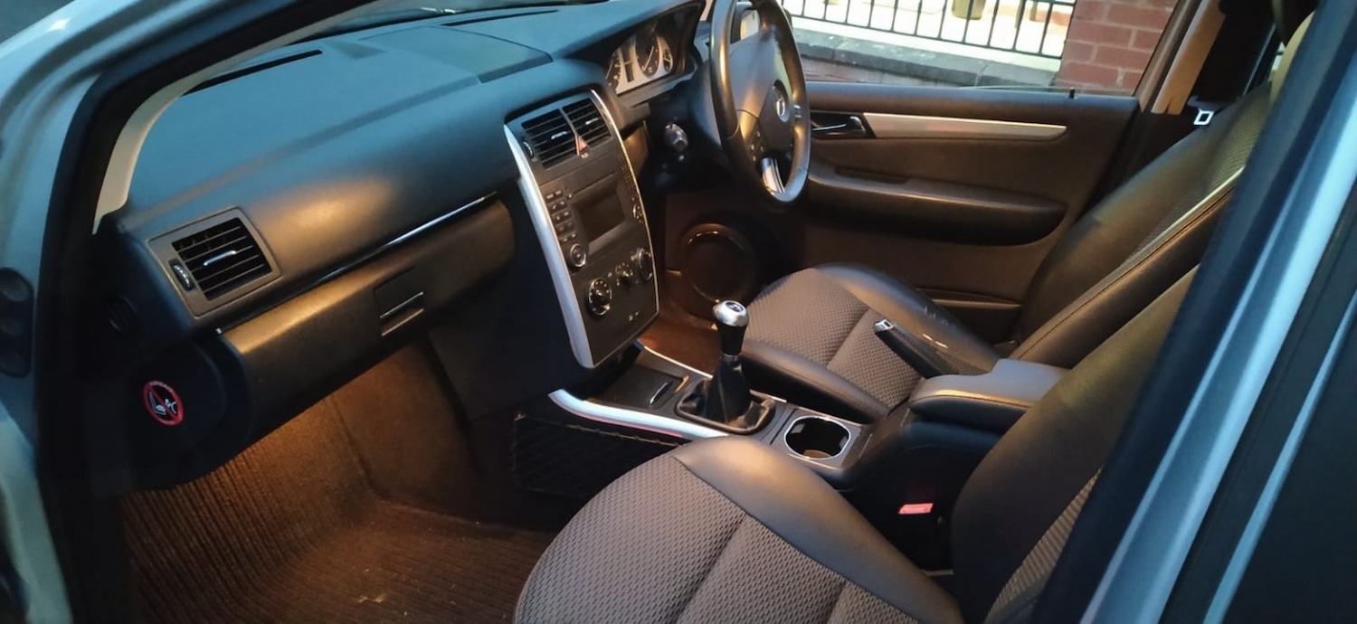 Used Mercedes-Benz B Class 2011 for sale - 77085295: Photo 15