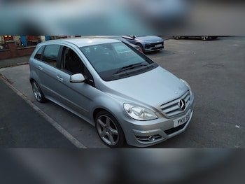 Used Mercedes-Benz B Class 2011 for sale - 77085295: Photo