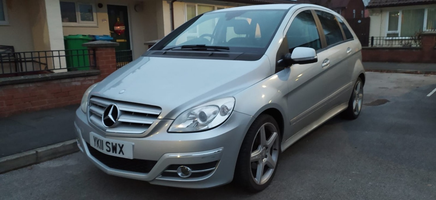 Used Mercedes-Benz B Class 2011 for sale - 77085295: Photo 4