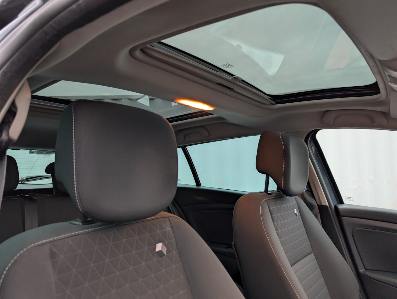 Used Renault Megane 2016 for sale - 77548362: Photo 14