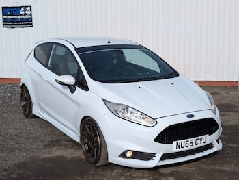 Used Ford Fiesta 2015 for sale - 78201942: Photo
