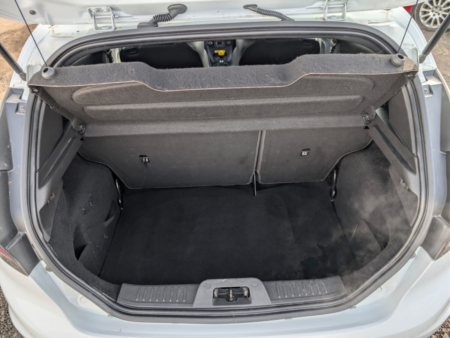 Used Ford Fiesta 2015 for sale - 78201942: Photo 24