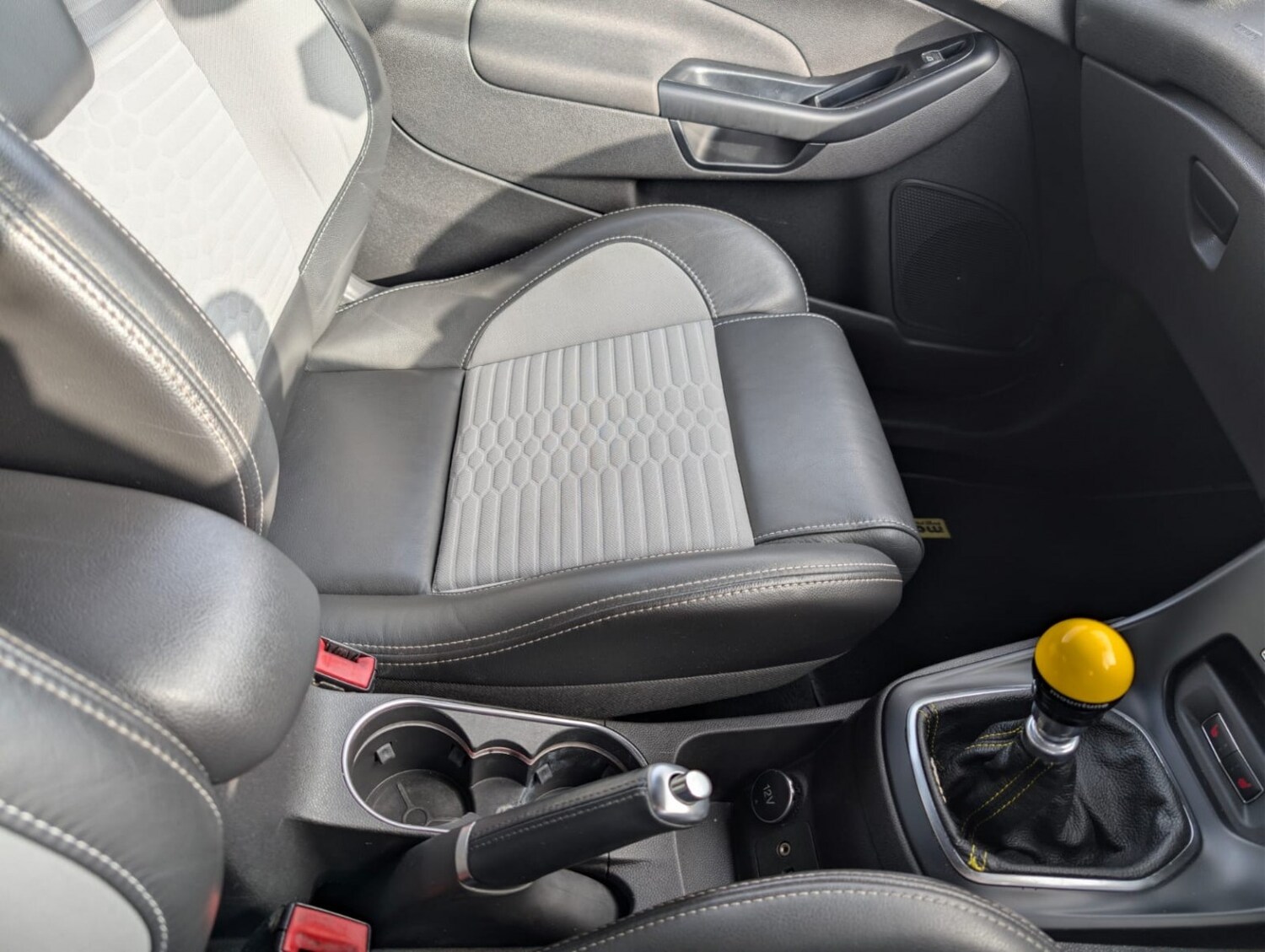 Used Ford Fiesta 2015 for sale - 78201942: Photo 26