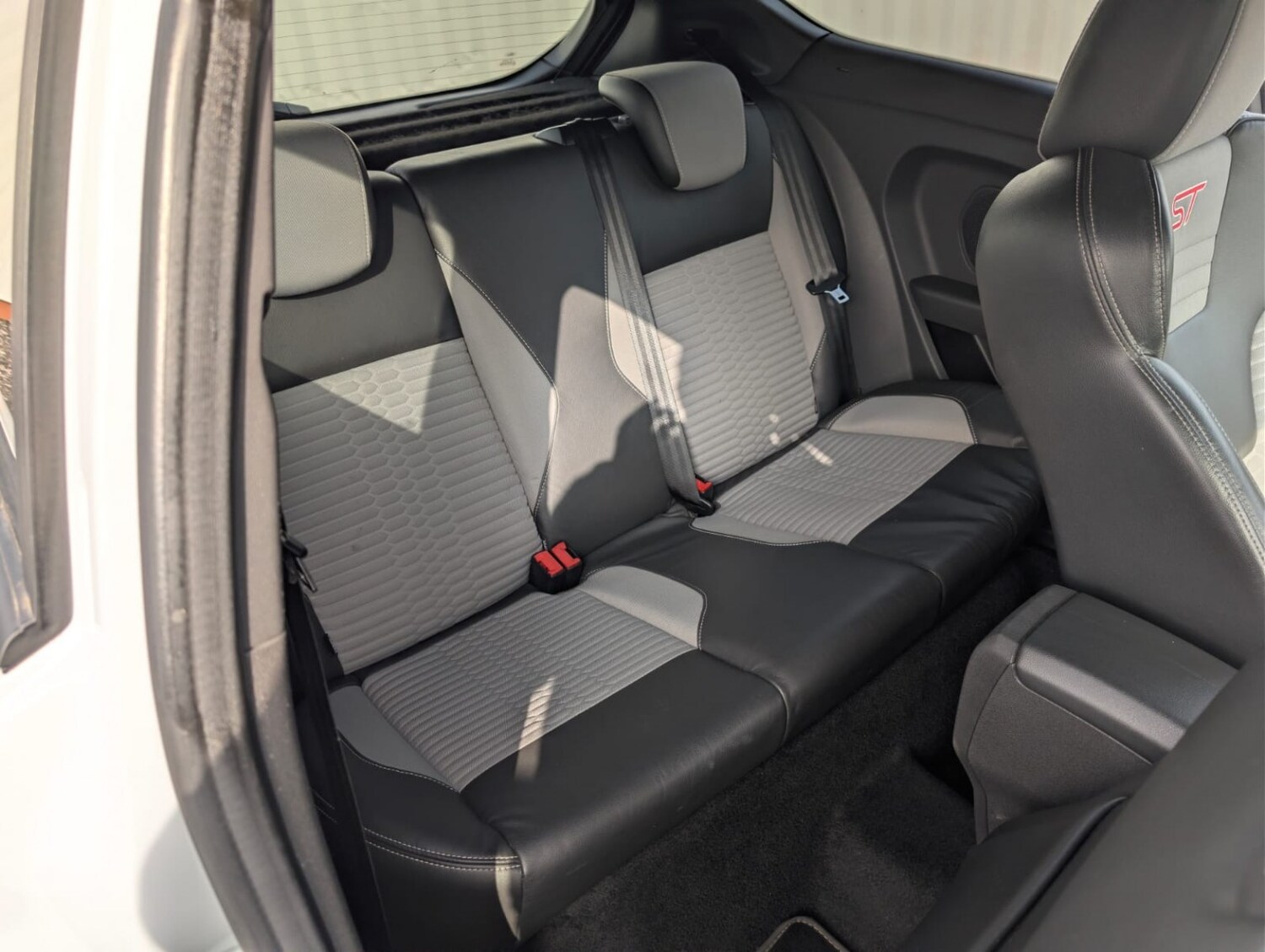 Used Ford Fiesta 2015 for sale - 78201942: Photo 33