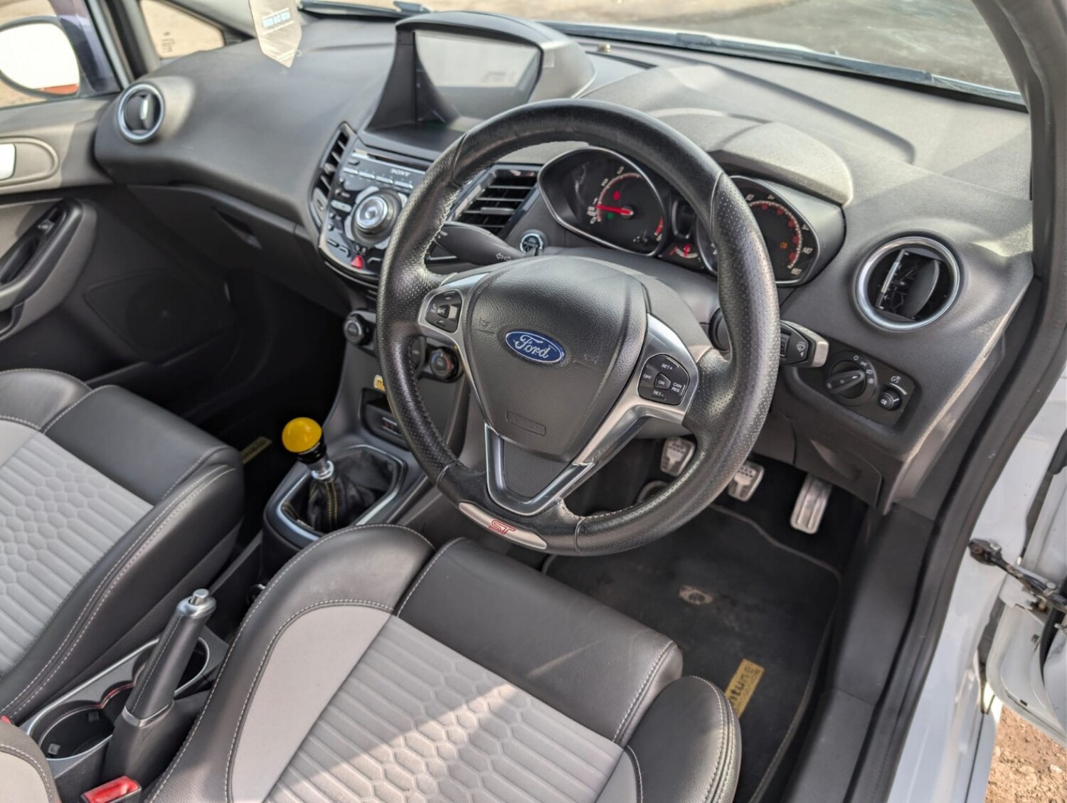 Used Ford Fiesta 2015 for sale - 78201942: Photo 7