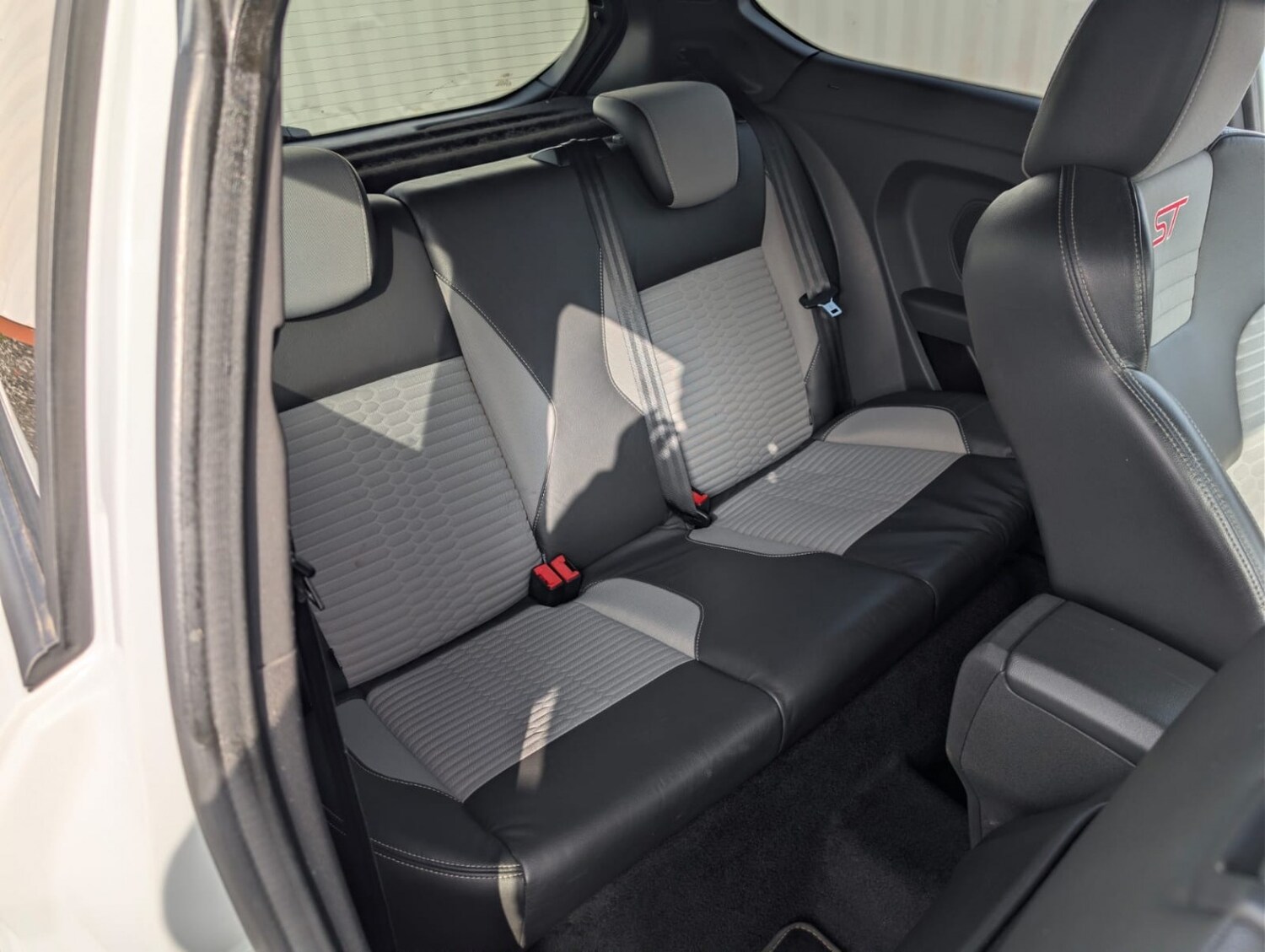 Used Ford Fiesta 2015 for sale - 78201942: Photo 9