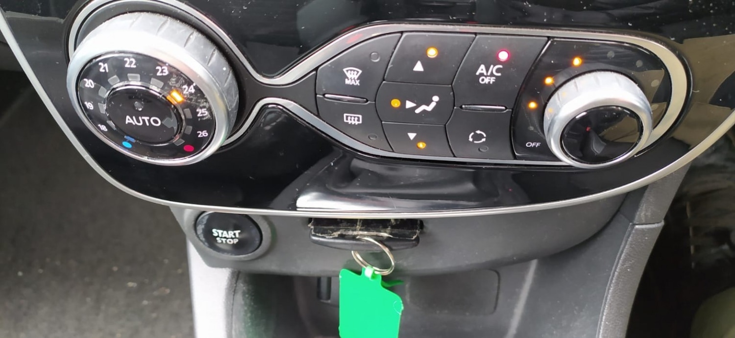 Used Renault Clio 2016 for sale - 77616384: Photo 11