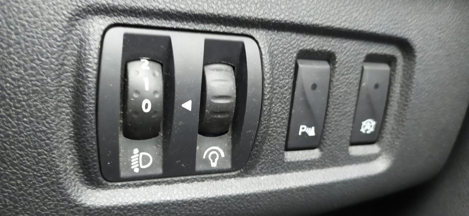 Used Renault Clio 2016 for sale - 77616384: Photo 8