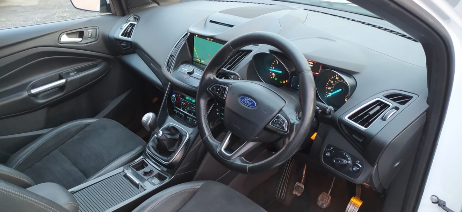 Used Ford Kuga 2017 for sale - 76799294: Photo 3